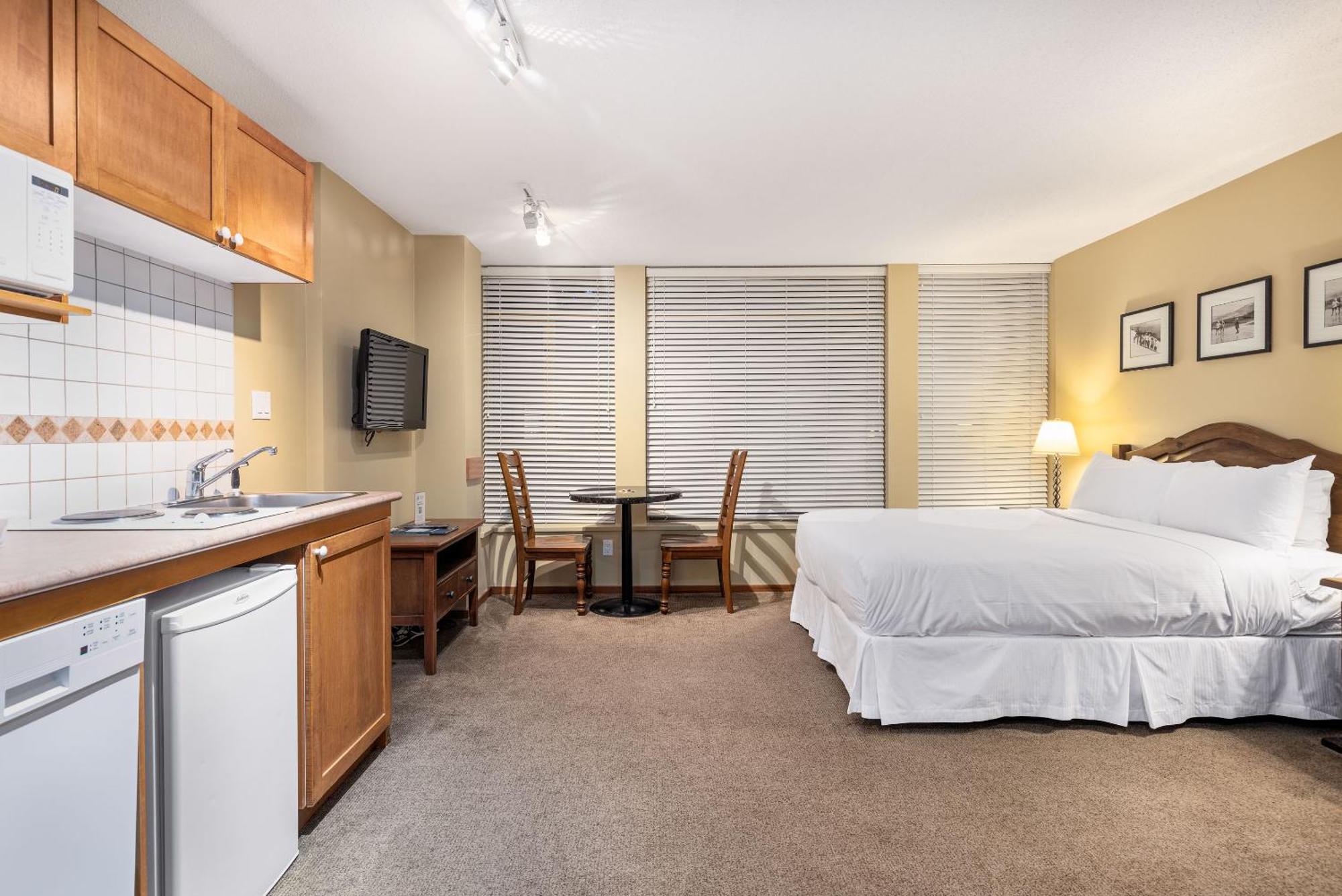 Spring Summer Special Cascade Lodge Suite Wifi 2 Hot Tubs Pool Gym Sauna Ski & Bike Storage Room Whistler Eksteriør billede