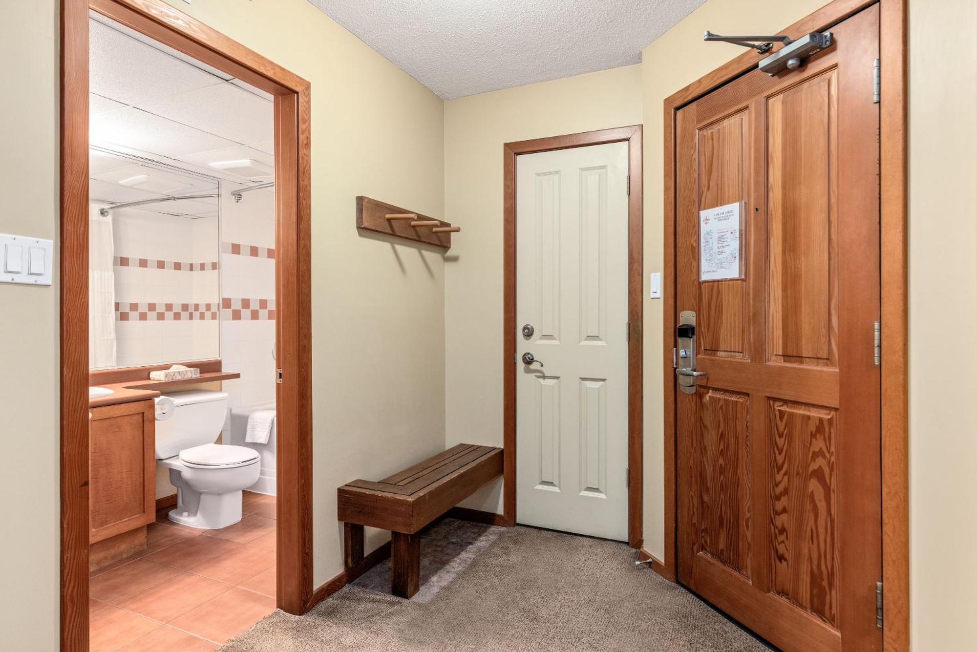 Spring Summer Special Cascade Lodge Suite Wifi 2 Hot Tubs Pool Gym Sauna Ski & Bike Storage Room Whistler Eksteriør billede