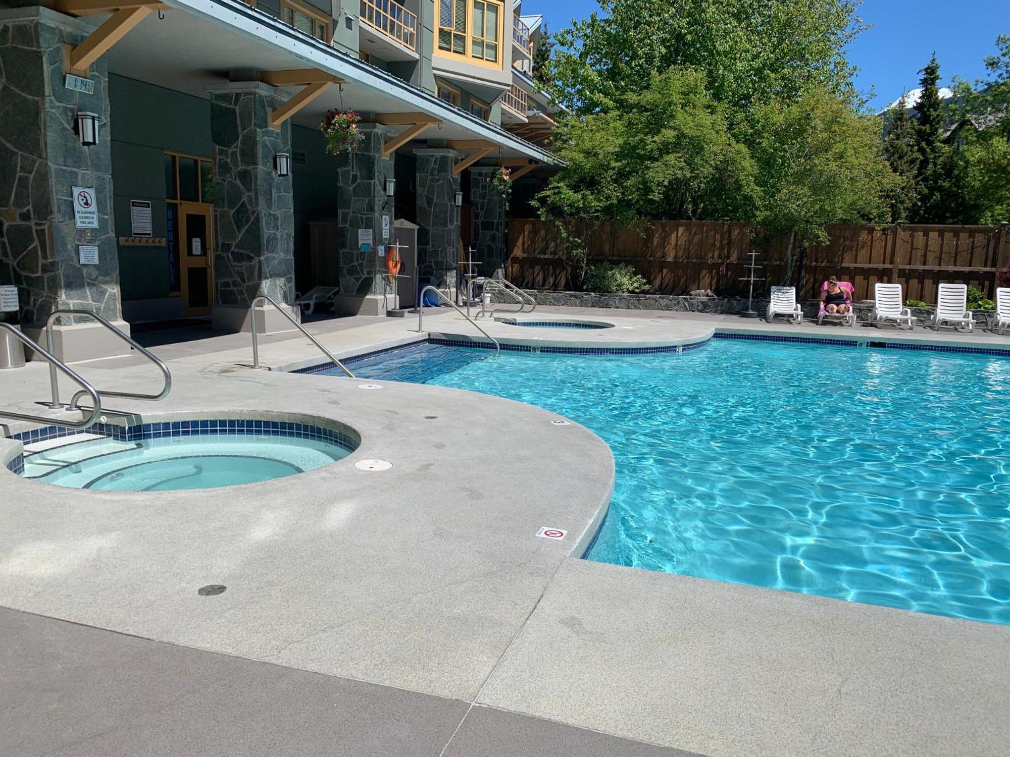 Spring Summer Special Cascade Lodge Suite Wifi 2 Hot Tubs Pool Gym Sauna Ski & Bike Storage Room Whistler Eksteriør billede