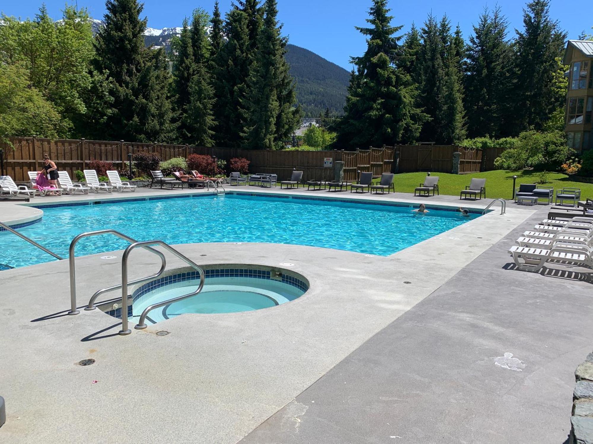 Spring Summer Special Cascade Lodge Suite Wifi 2 Hot Tubs Pool Gym Sauna Ski & Bike Storage Room Whistler Eksteriør billede